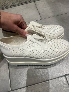 Primadonna Collection White Platform Sneakers